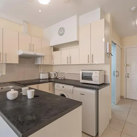 Castle Harbour Apartment Los Cristianos (Tenerife)